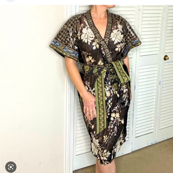 ISO: Byron Lars Beauty mark Pyrit sequin kimono dress Anthropologie Cormier - Picture 1 of 1